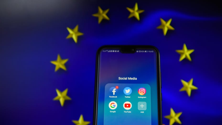 Promovarea evenimentelor și informațiilor despre proiectul „Empowering Youth for a Stronger European Democracy” în mediul online